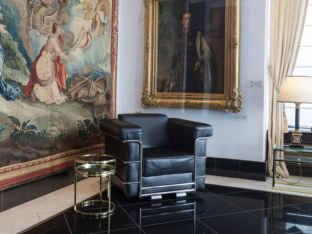 Living An Der Oper Wien