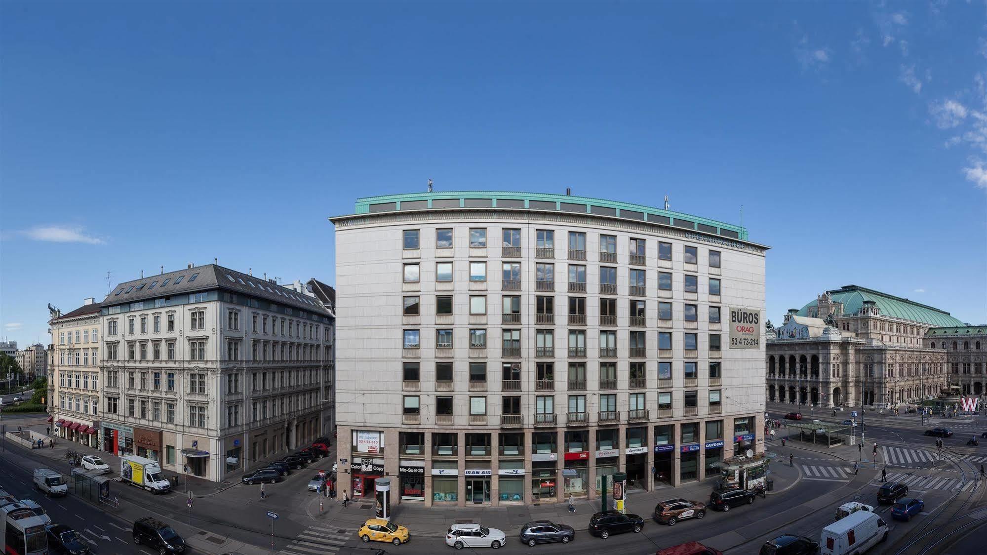 Living An Der Oper Wien