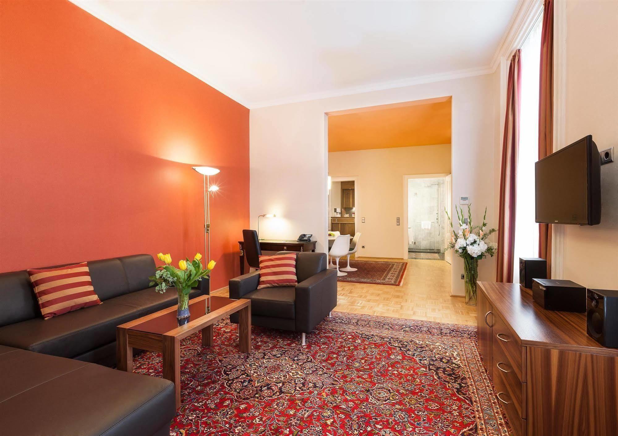 Hotel Living An Der Oper Wien
